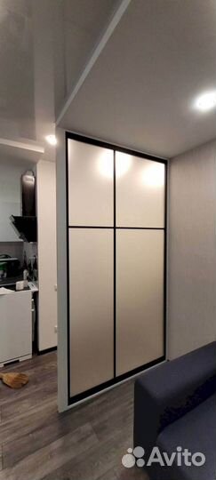 Стеклянная перегородка