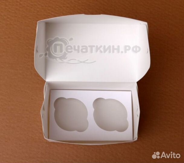 Коробочка для капкейков и кексов белая