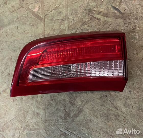 Задний правый фонарь Volvo S60 2011 (внутренний)