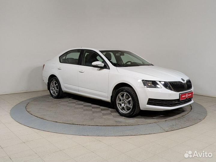 Skoda Octavia 1.6 AT, 2018, 240 000 км