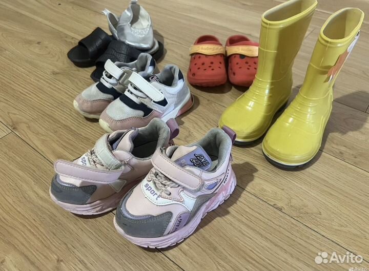 Обувь пакетом сандали кросовкт 23 25