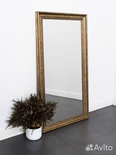 Зеркало настенное декоративное в раме Golosone