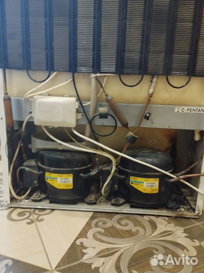 Холодильник hotpoint ariston бу