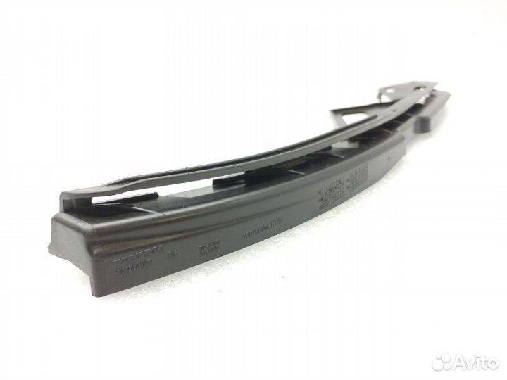 Кронштейн бампера передний правый Volvo V50 MW20