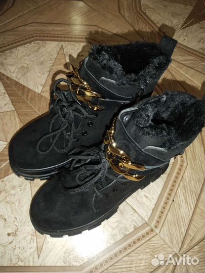 Ботинки женские новые