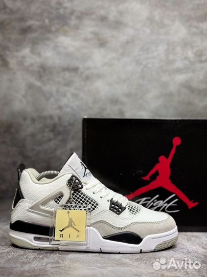 Кроссовки Nike AirJordan 4 с мехом