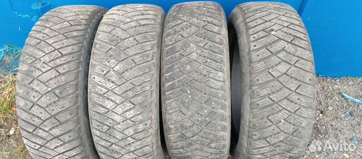 Goodyear Ultragrip Ice Arctic 205/60 R16 92T