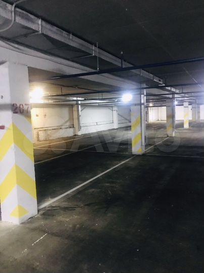 Машиноместо, 15 м²