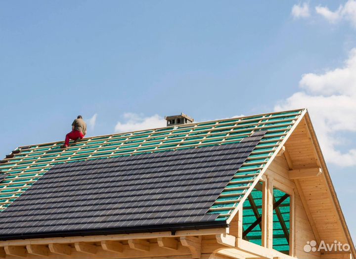 Бригада строителей, кровельные работы