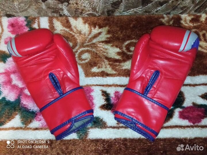 Боксерские перчатки 12 унций