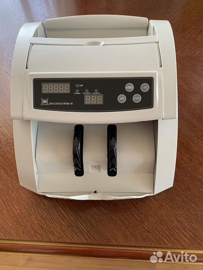 Счетная машинка для денег