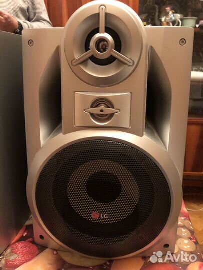 Музыкальный центр LG с караоке