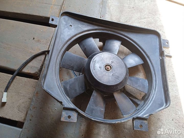 Вентилятор охлаждения радиатора