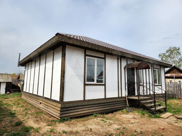 Дом 100 м² на участке 5 сот.