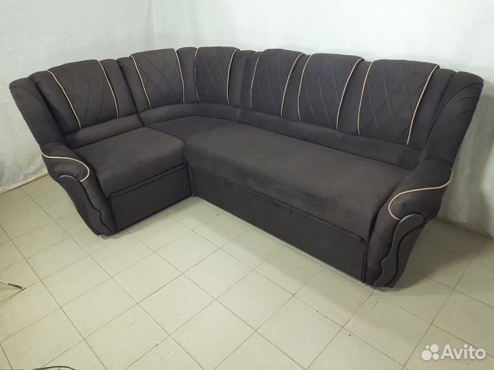 Угловой диван модера
