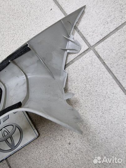 Обшивка стойки салона передняя правая Toyota Prius