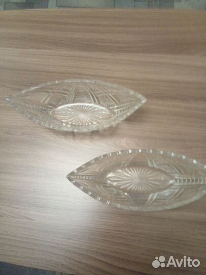 Продам хрустальные салатницы 2 шт