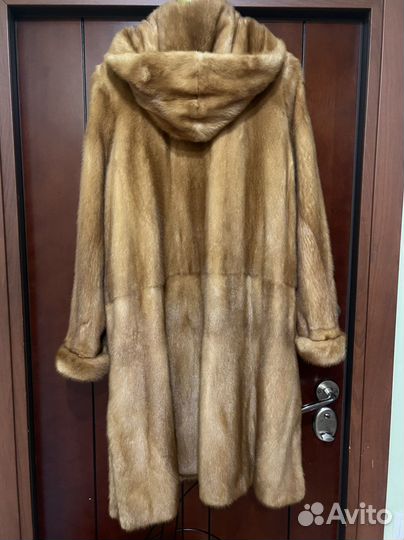 Шуба норковая с капюшоном