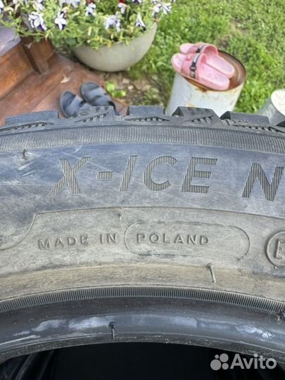 Michelin X-Ice North 4 215/55 R18