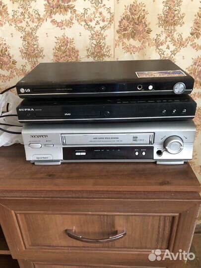 Видеомагнитофон,двд