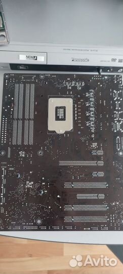 Материнская плата 1155 Asus p8p67(неисправна)