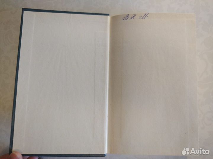 Сестра-воспитательница яслей и младших групп детск