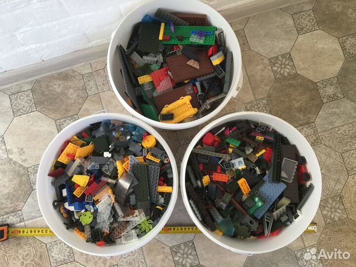 Три больших ведра Lego