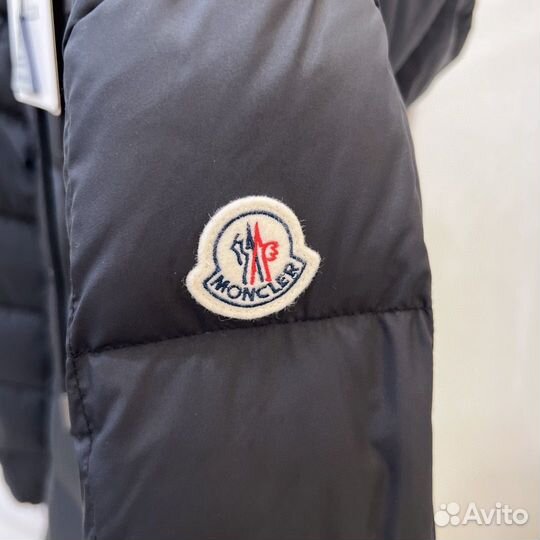 Пуховик moncler женский