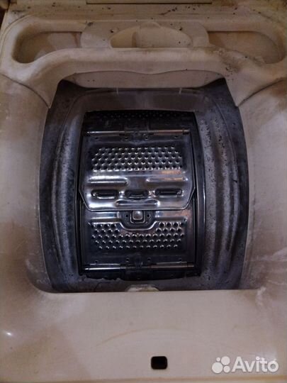 Стиральная машина с вертикальной загрузкой