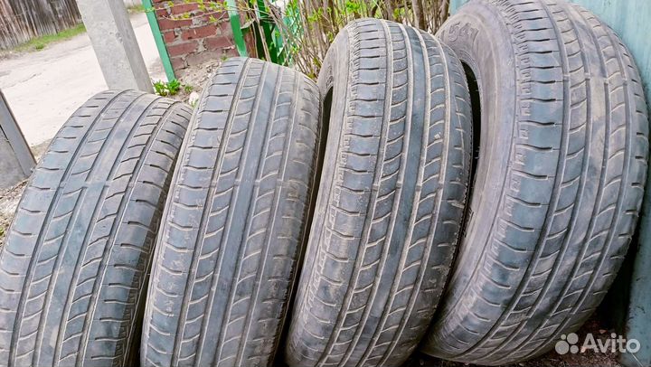 Nexen Roadian 541 235/75 R16 108H