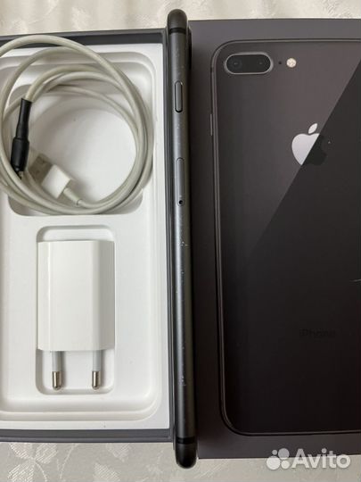 iPhone 8 Plus, 64 ГБ