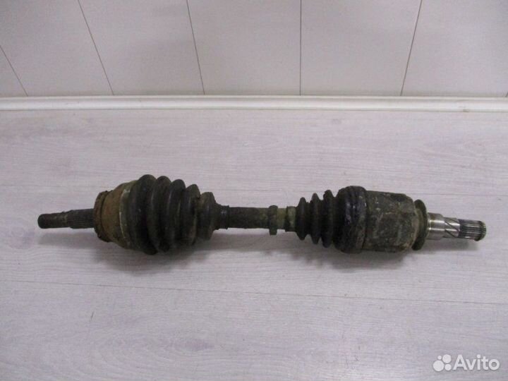 Полуось задний левый Nissan Navara 2.5 2006