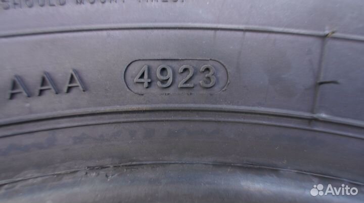 Royal Black Royal Commercial 205/65 R16 107T