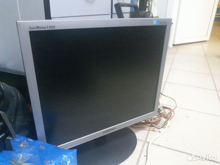 Мониторы Samsung E1920, 17,19 дюймов