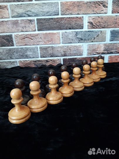 Деревянные шахматы (фигурки)сделано в СССР