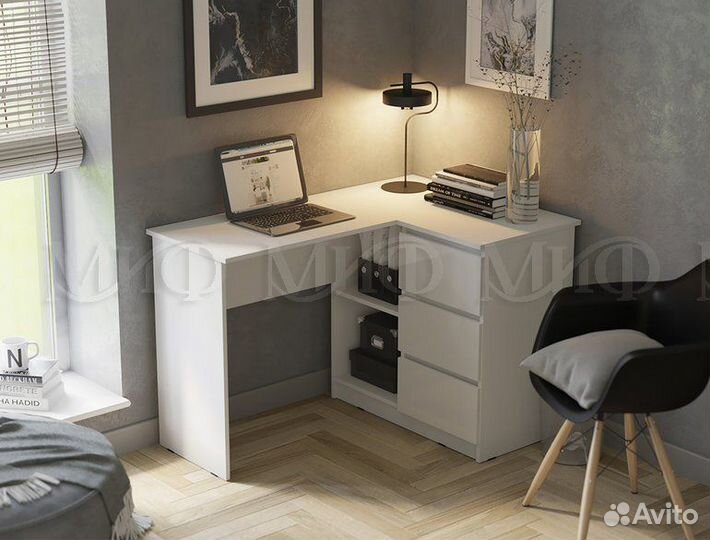 Компьютерный стол угловой 
