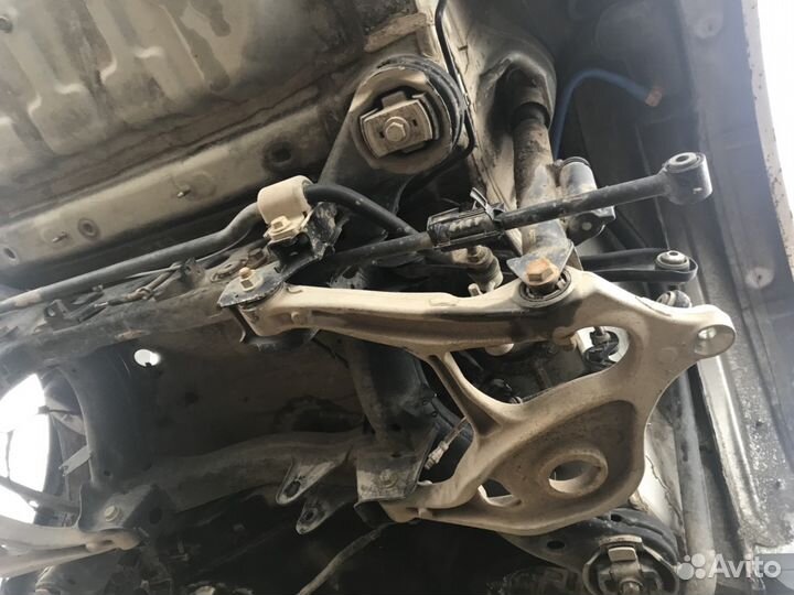 Передний подрамник Мерседес ML164