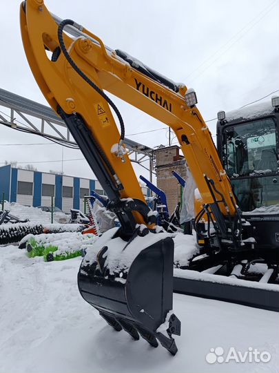 Мини-экскаватор Yuchai YC 35SR, 2023