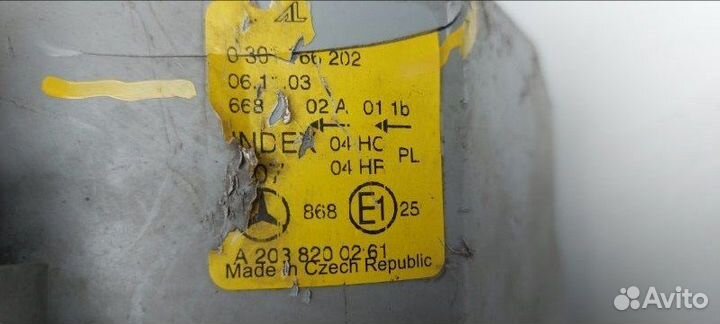 Фара галогеновая передняя правая Mercedes-Benz