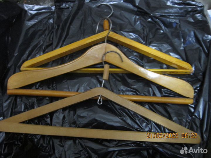 Вешалки плечики