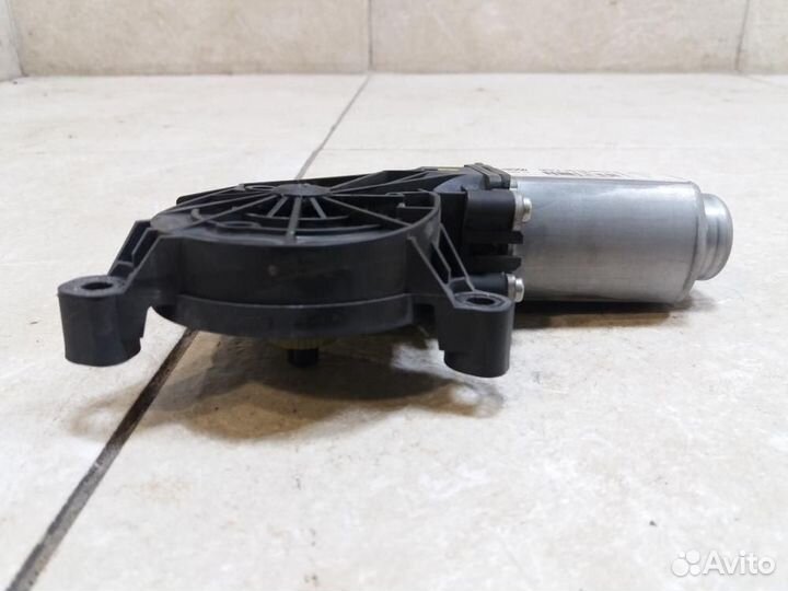 Моторчик стеклоподъемника Volkswagen Polo Sedan 6C