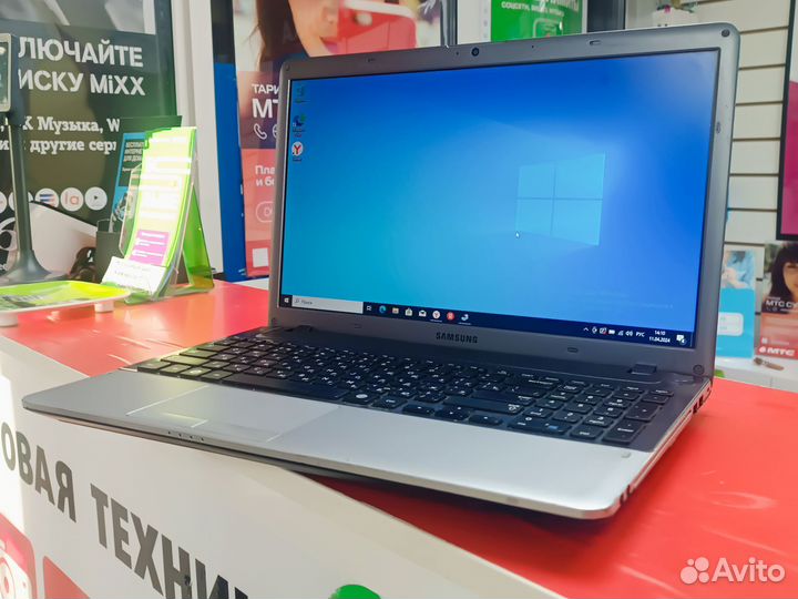 Ноутбук Samsung NP355V5C