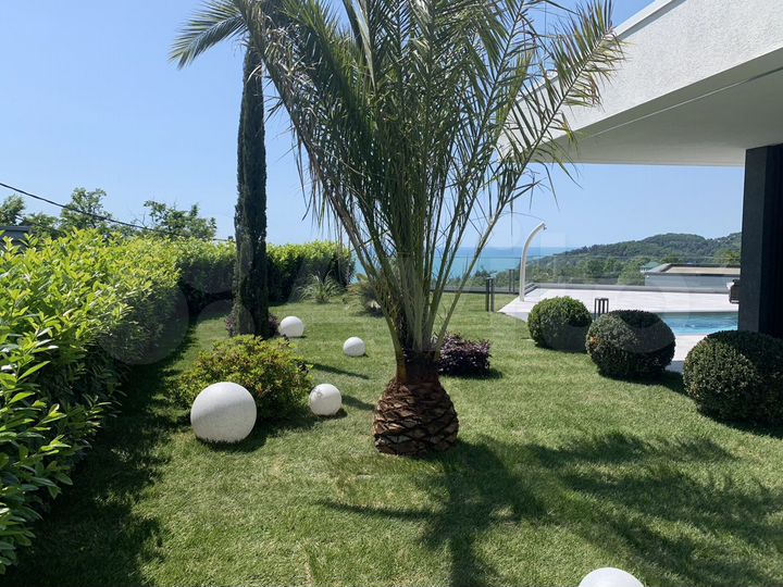 Дом 283 м² на участке 7 сот.