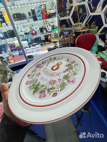 Тарелка фаянс 8 марта (зик) конаково