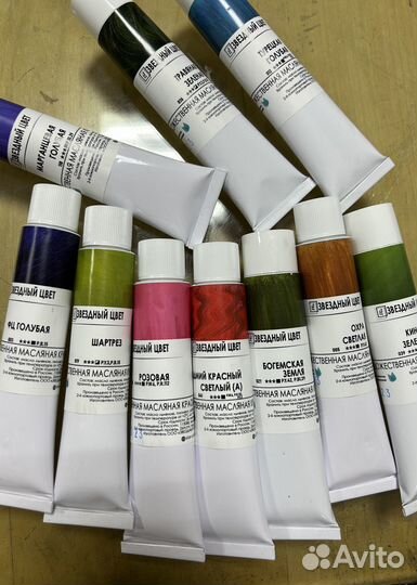 Масляные краски с яркими чистыми цветами