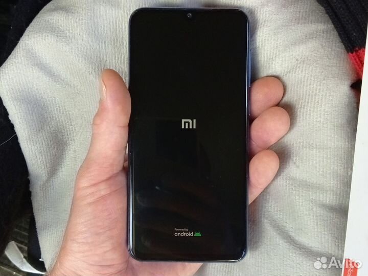 Xiaomi Mi 9 SE, 8/128 ГБ