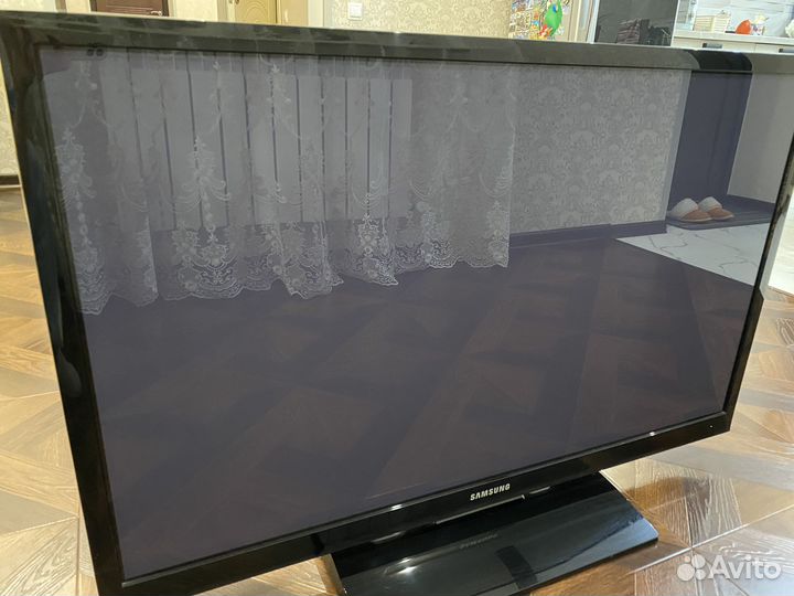 Телевизор samsung