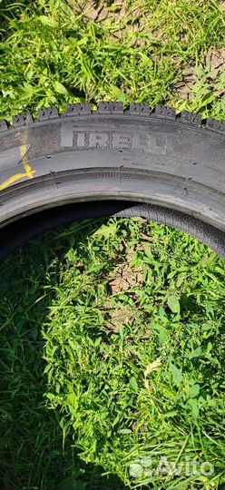 Pirelli Ice Zero 2 245/45 R19 102H