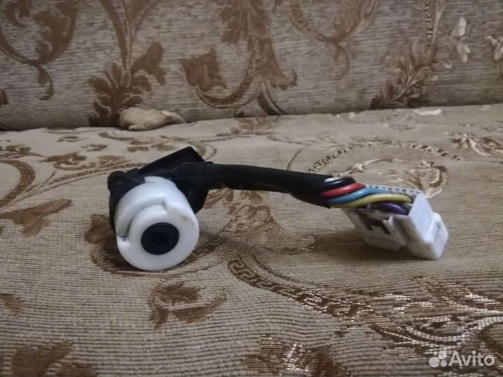 Контактная группа замка зажигания на toyota