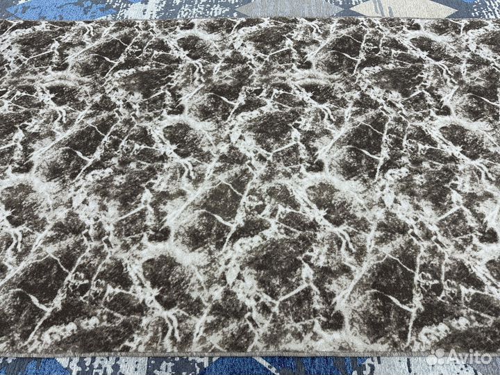 Палас 1.4х3 м новый